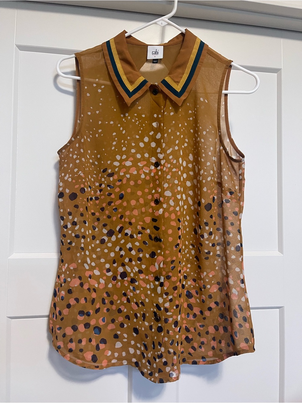 cabi Sleeveless tan Dot-Print Button Front Top